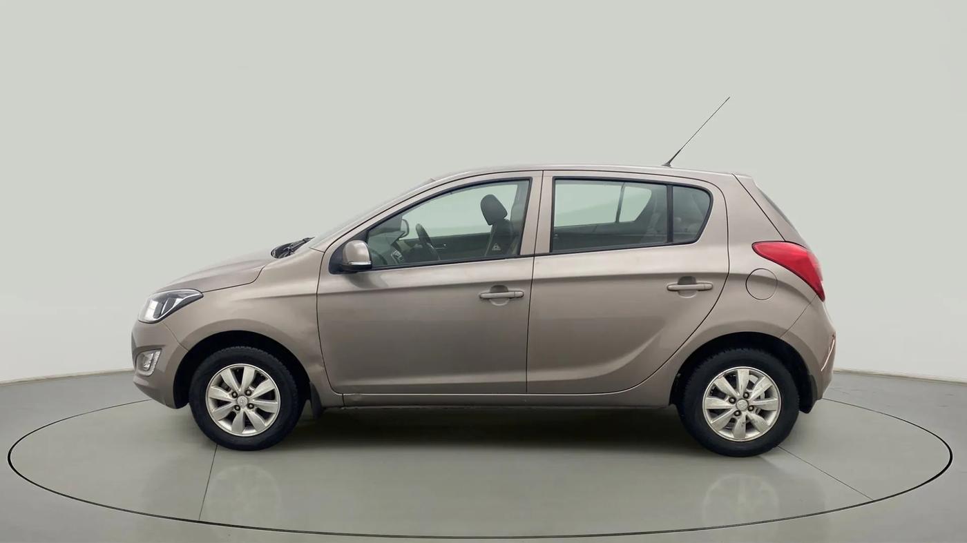 2013 Hyundai i20 SPORTZ 1.2, Petrol, Manual, 24,343 km, Left Side