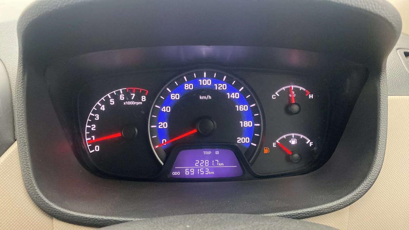 2015 Hyundai Xcent S 1.2, Petrol, Manual, 69,164 km, Odometer Image