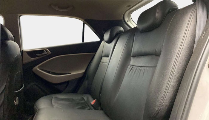 2017 Hyundai Elite i20 ASTA 1.2, Petrol, Manual, 71,787 km, Right Side Rear Door Cabin