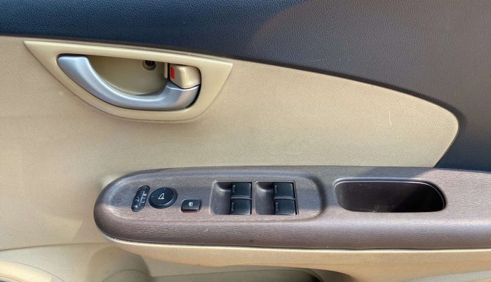 2013 Honda Brio VX AT, Petrol, Automatic, 73,299 km, Driver Side Door Panels Control