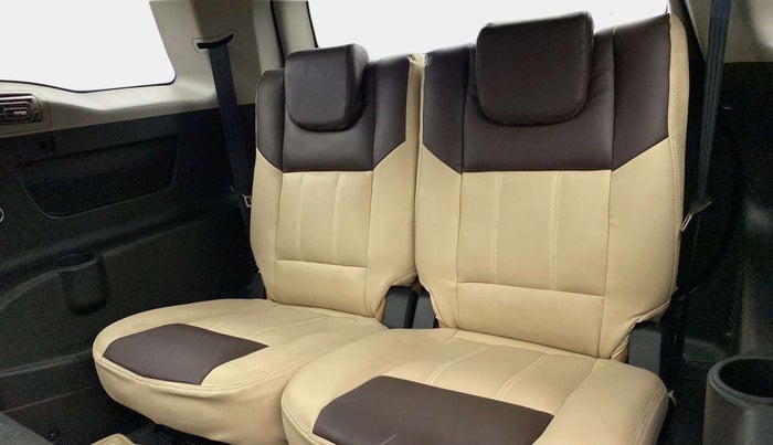 2020 Mahindra XUV500 W7, Diesel, Manual, 10,395 km, Third Seat Row ( optional )