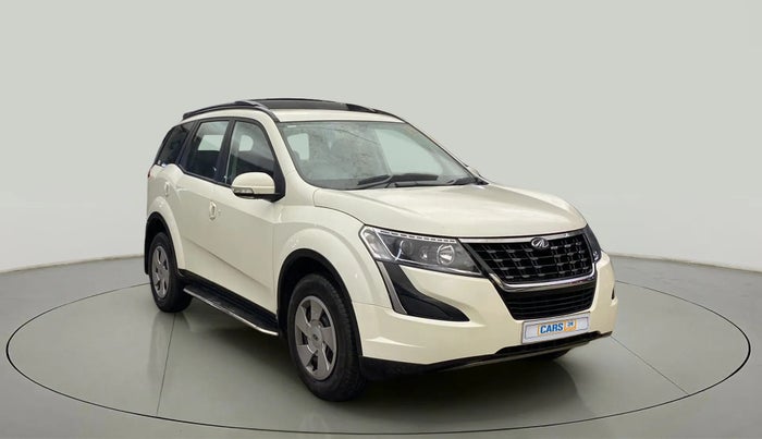 2020 Mahindra XUV500 W7, Diesel, Manual, 10,395 km, Right Front Diagonal
