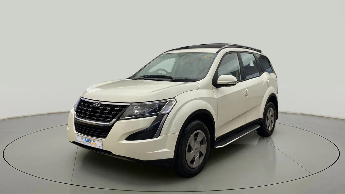 2020 Mahindra XUV500 W7, Diesel, Manual, 10,395 km, Left Front Diagonal