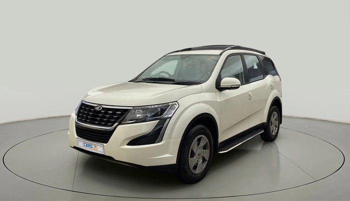 2020 Mahindra XUV500 W7, Diesel, Manual, 10,395 km, Left Front Diagonal