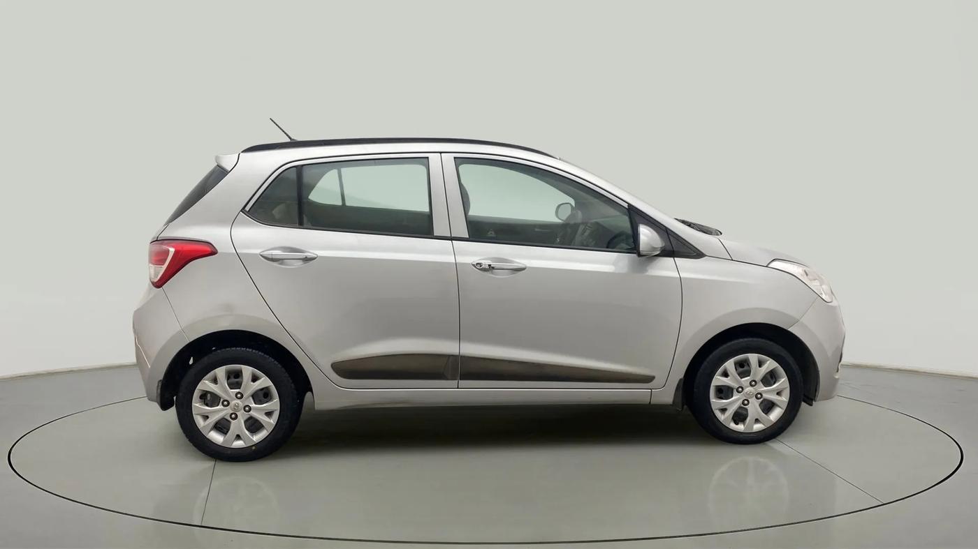 2014 Hyundai Grand i10 SPORTZ 1.2 KAPPA VTVT, Petrol, Manual, 35,571 km, Right Side View