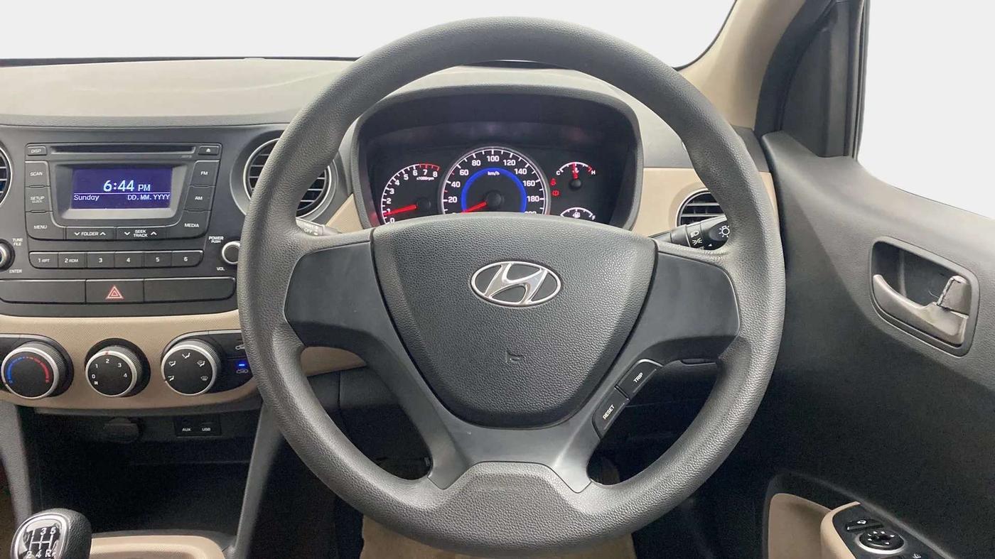 2014 Hyundai Grand i10 SPORTZ 1.2 KAPPA VTVT, Petrol, Manual, 35,571 km, Steering Wheel Close Up