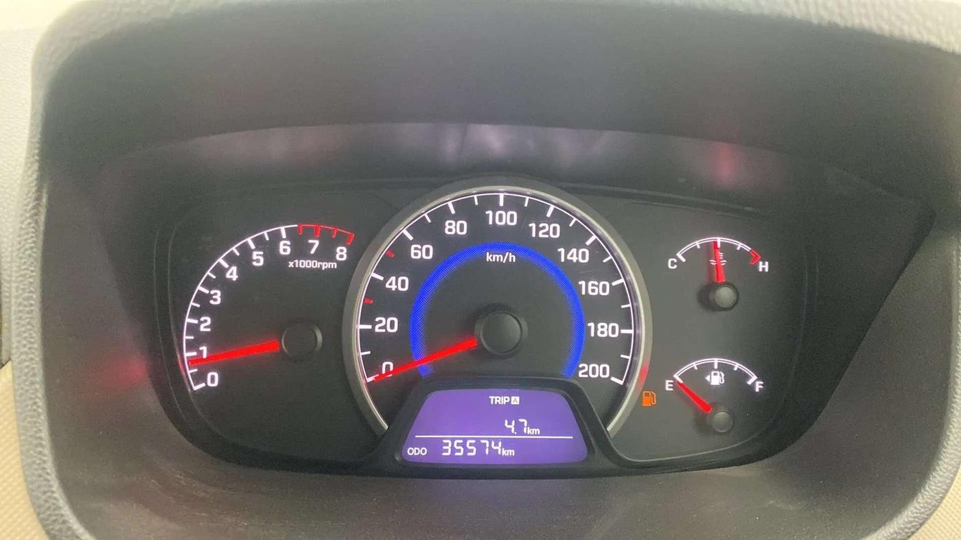 2014 Hyundai Grand i10 SPORTZ 1.2 KAPPA VTVT, Petrol, Manual, 35,571 km, Odometer Image