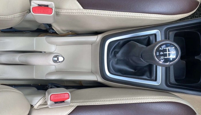 2021 Maruti Dzire VXI, Petrol, Manual, 20,366 km, Gear Lever