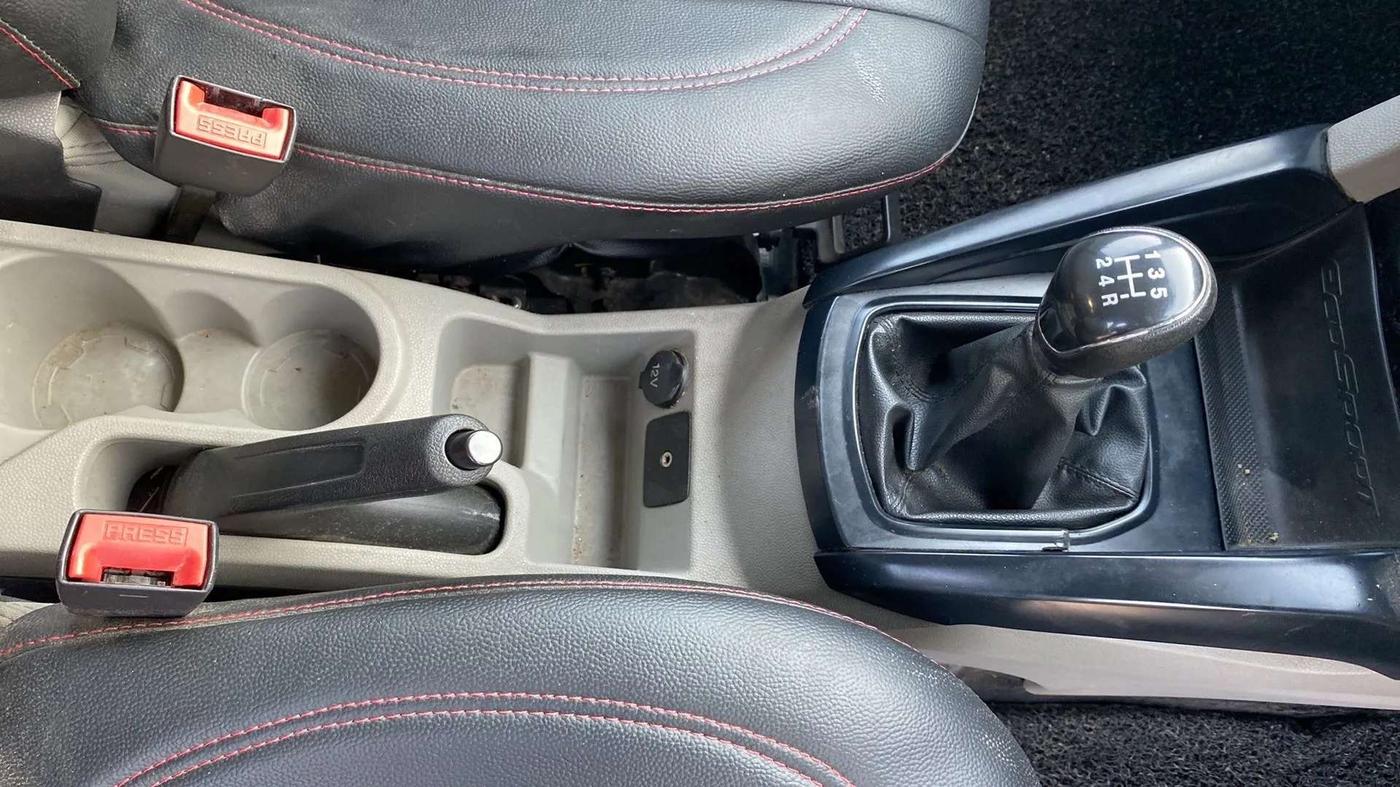 2017 Ford Ecosport TREND 1.5L PETROL, Petrol, Manual, 90,850 km, Gear Lever