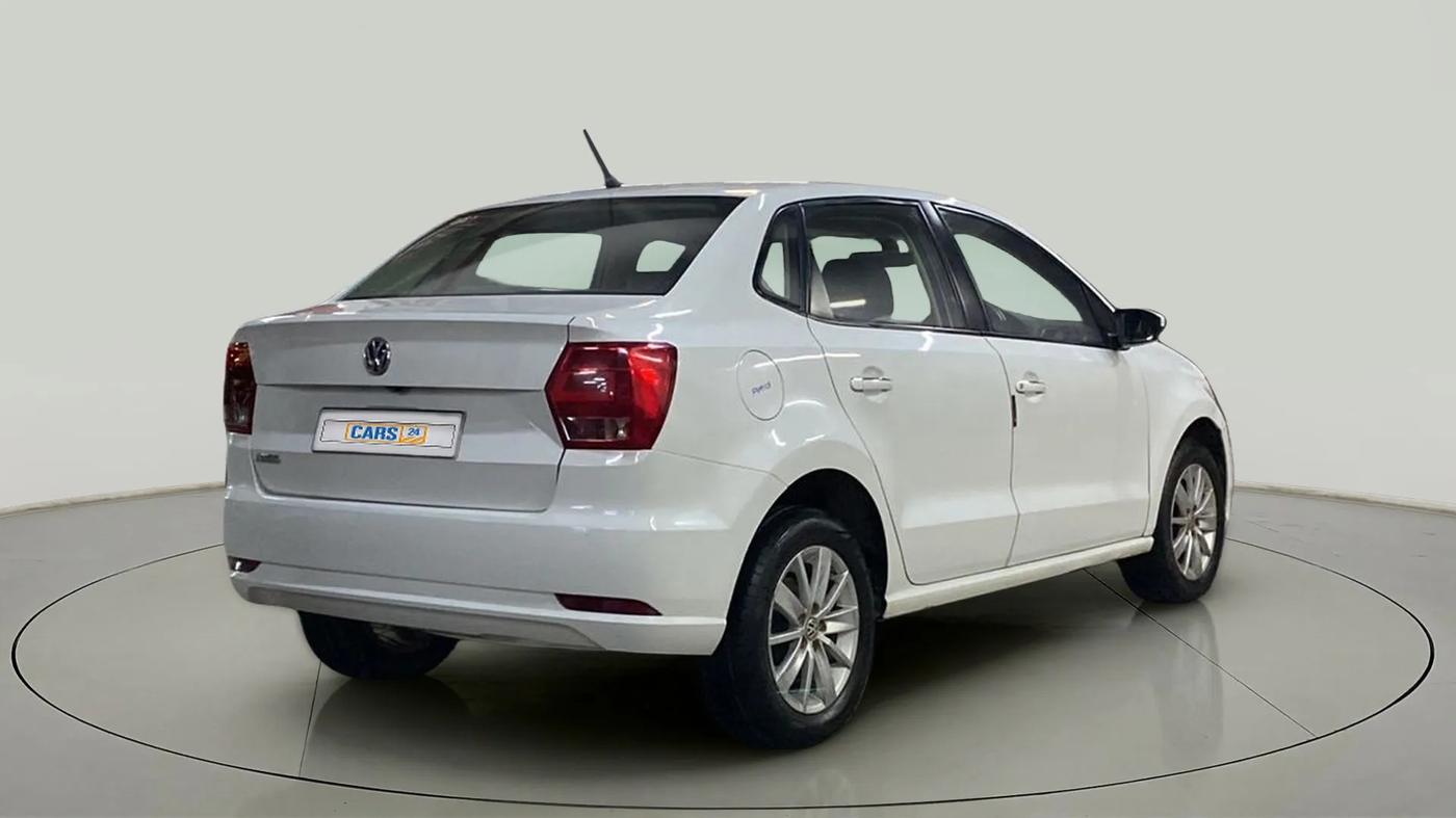 2017 Volkswagen Ameo HIGHLINE1.2L, Petrol, Manual, 54,553 km, Right Back Diagonal