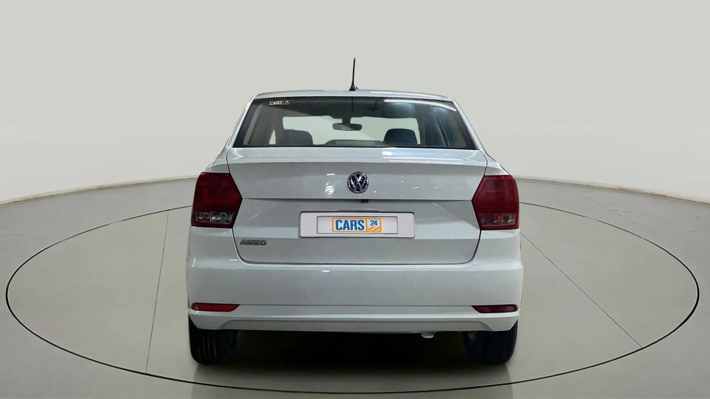 2017 Volkswagen Ameo HIGHLINE1.2L, Petrol, Manual, 54,553 km, Back/Rear