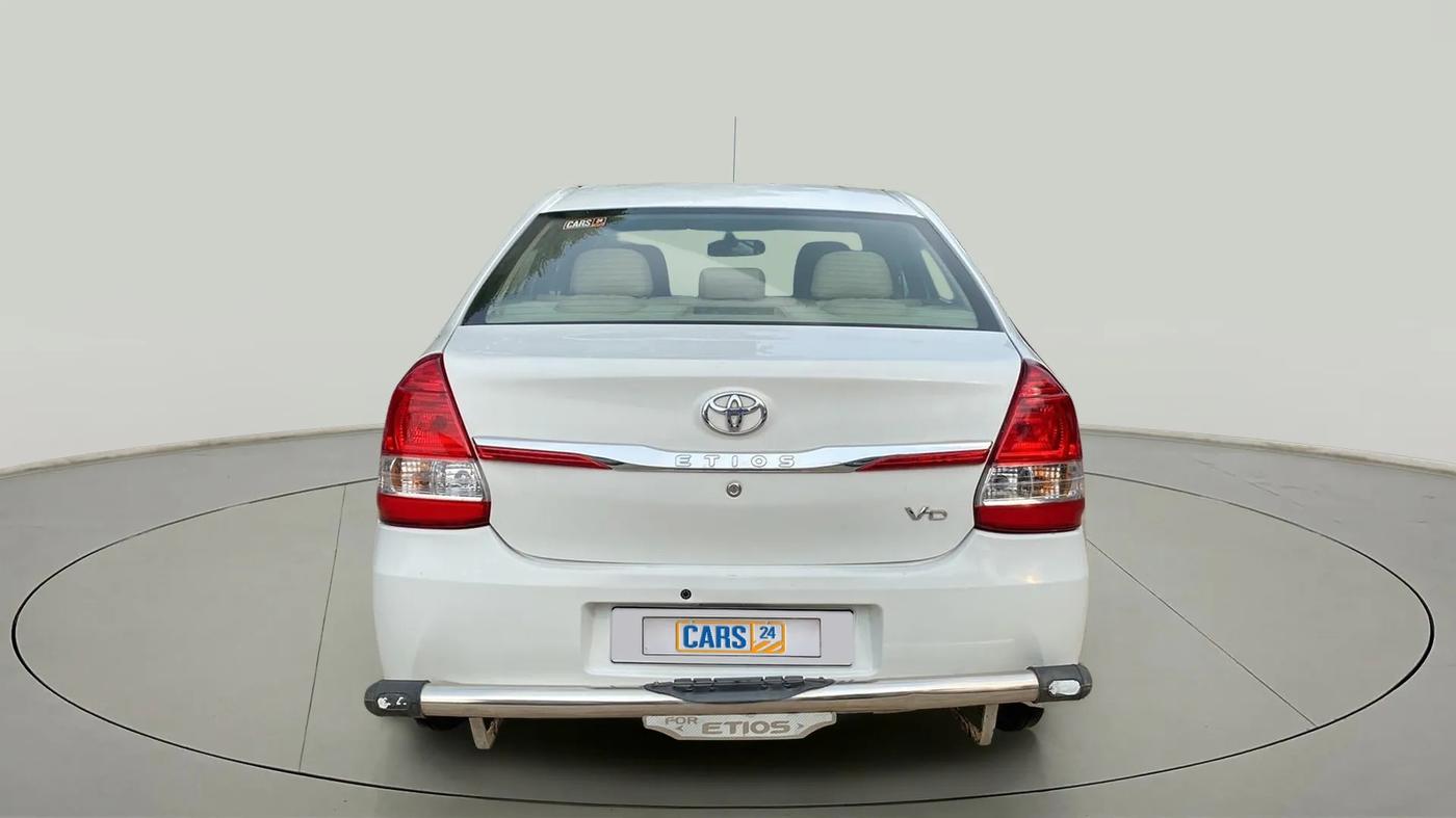 2017 Toyota Etios VD PLATINUM, Diesel, Manual, 75,215 km, Back/Rear