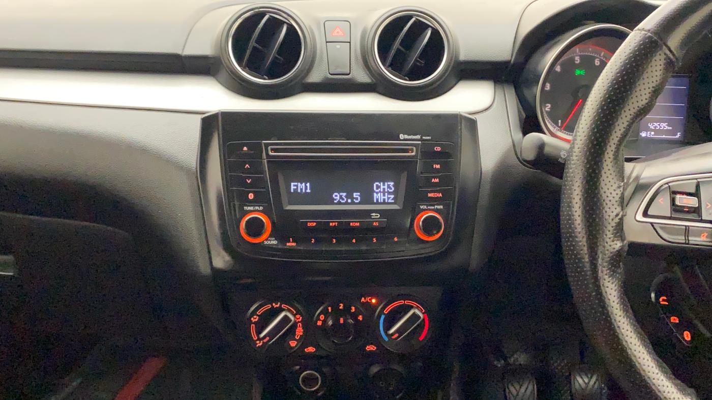 2019 Maruti Swift VXI, Petrol, Manual, 42,653 km, Air Conditioner