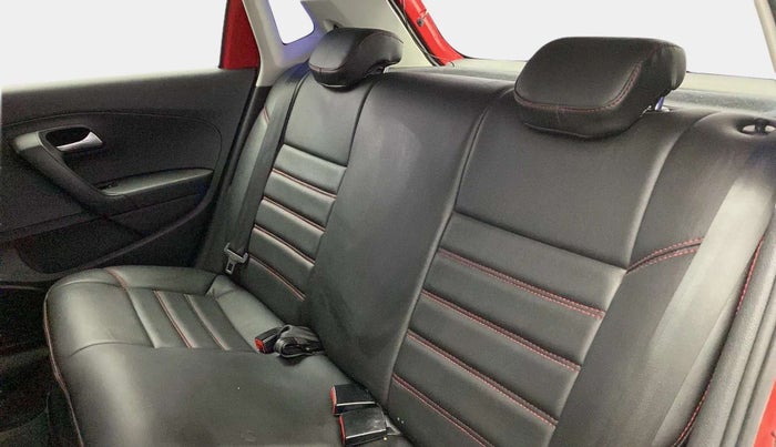2016 Volkswagen Polo COMFORTLINE 1.2L, Petrol, Manual, 64,738 km, Right Side Rear Door Cabin