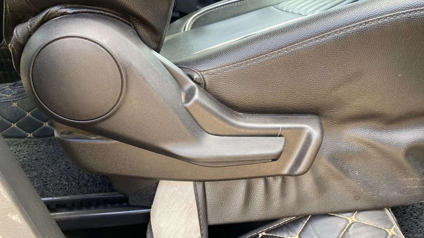 2021 Maruti IGNIS SIGMA 1.2, Petrol, Manual, 15,754 km, Driver Side Adjustment Panel