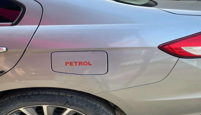 2019 Maruti Ciaz ALPHA 1.5 SHVS PETROL, Petrol, Manual, 46,055 km, Left quarter panel - Slightly dented