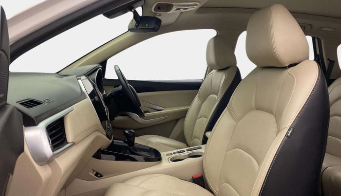 2021 MG HECTOR SHARP 1.5 PETROL CVT, Petrol, Automatic, 44,009 km, Right Side Front Door Cabin