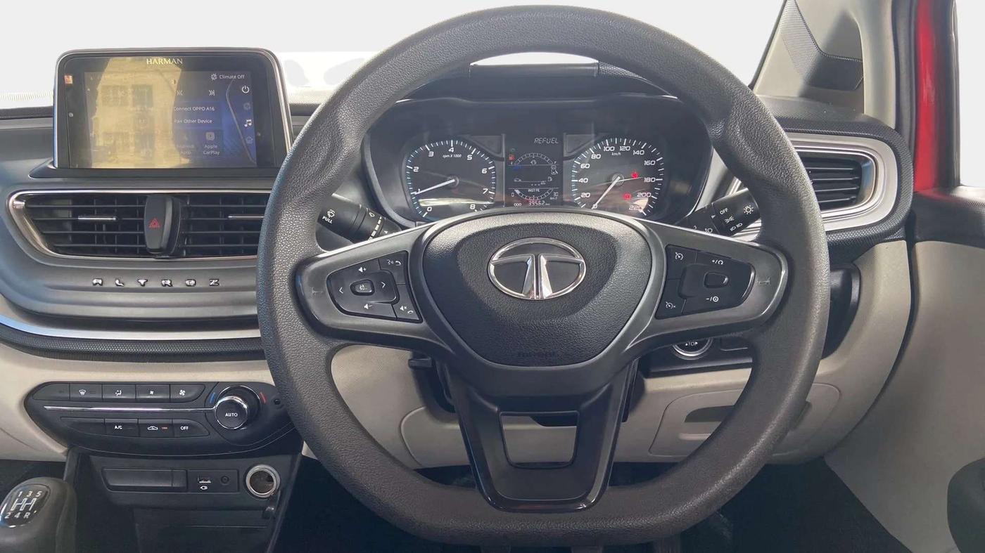 2021 Tata ALTROZ XT PETROL, Petrol, Manual, 39,535 km, Steering Wheel Close Up