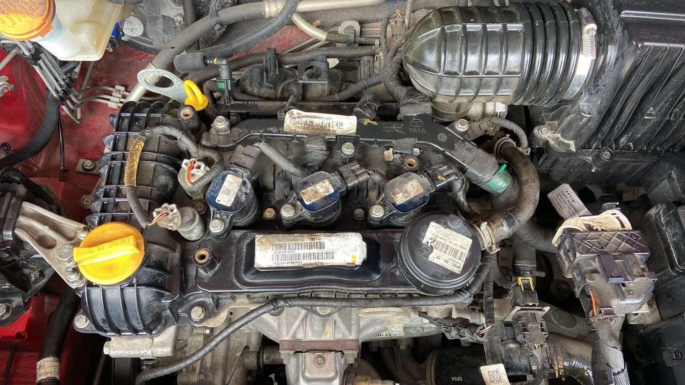 2021 Tata ALTROZ XT PETROL, Petrol, Manual, 39,535 km, Open Bonet