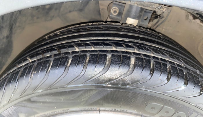 2018 Volkswagen Polo COMFORTLINE 1.0L MPI, Petrol, Manual, 35,576 km, Left Front Tyre Tread