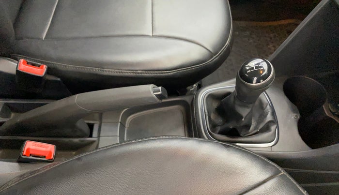 2018 Volkswagen Polo COMFORTLINE 1.0L MPI, Petrol, Manual, 35,576 km, Gear Lever