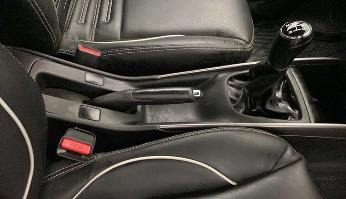 2019 Maruti Baleno DELTA PETROL 1.2, Petrol, Manual, 39,820 km, Gear Lever
