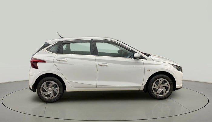 2021 Hyundai NEW I20 MAGNA 1.2 MT, Petrol, Manual, 38,264 km, Right Side View