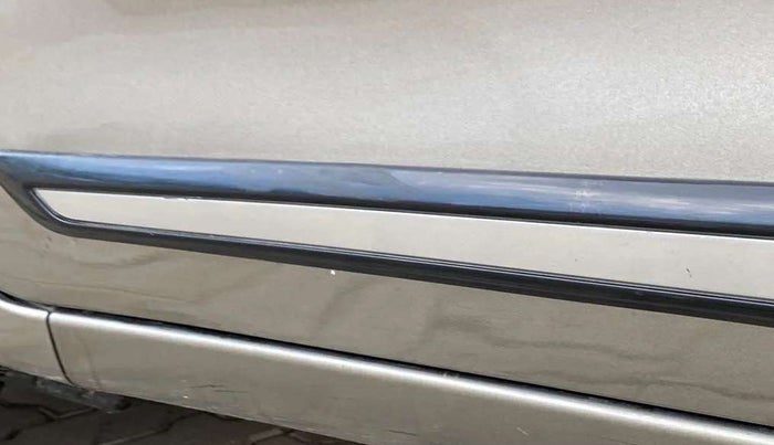 2021 Maruti Swift VXI, Petrol, Manual, 39,772 km, Left running board - Minor scratches