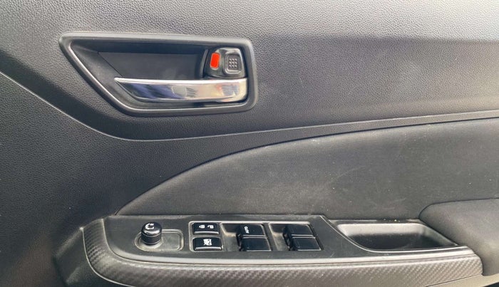 2021 Maruti Swift VXI, Petrol, Manual, 39,772 km, Driver Side Door Panels Control