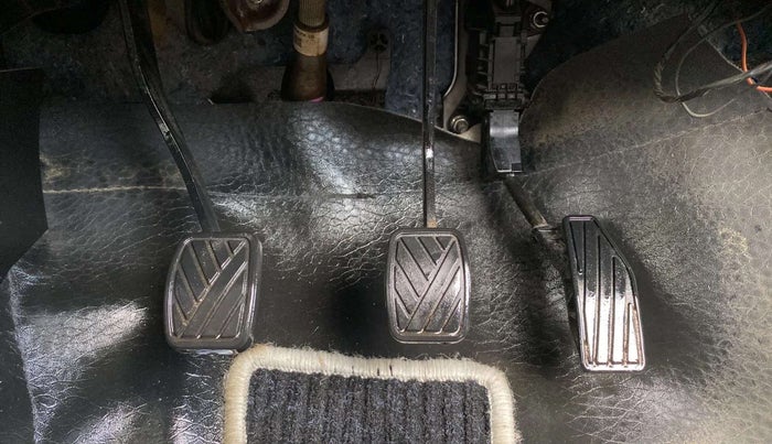 2021 Maruti Swift VXI, Petrol, Manual, 39,772 km, Pedals