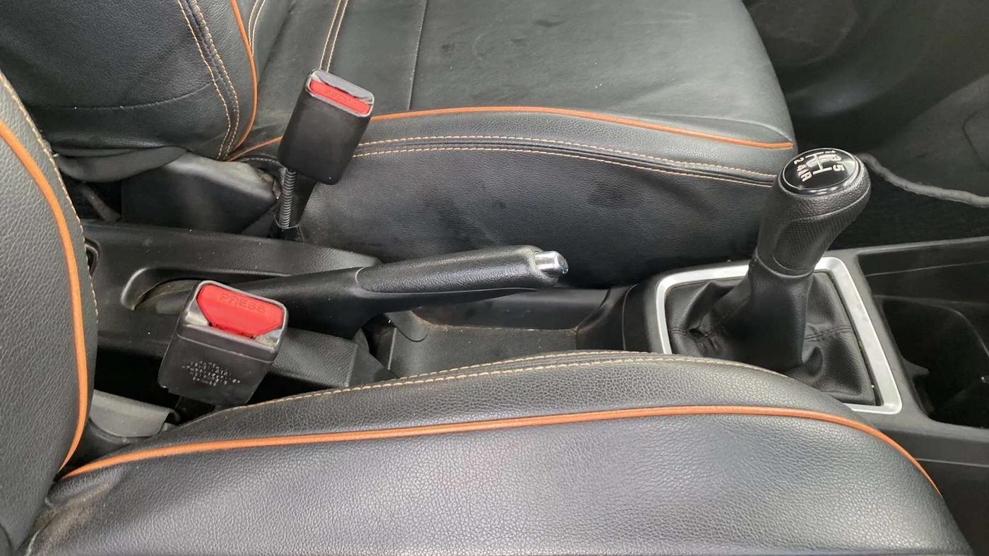 2021 Maruti Swift VXI, Petrol, Manual, 39,772 km, Gear Lever