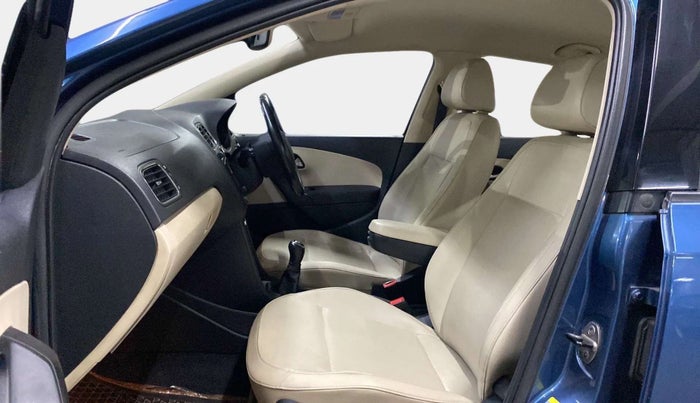 2017 Skoda Rapid STYLE 1.6 MPI, Petrol, Manual, 35,954 km, Right Side Front Door Cabin