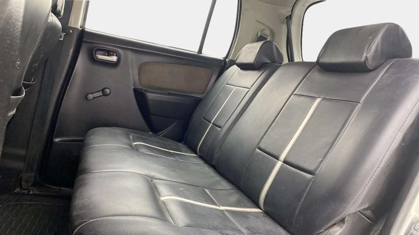 2014 Maruti Wagon R 1.0 LXI, Petrol, Manual, 49,250 km, Right Side Rear Door Cabin