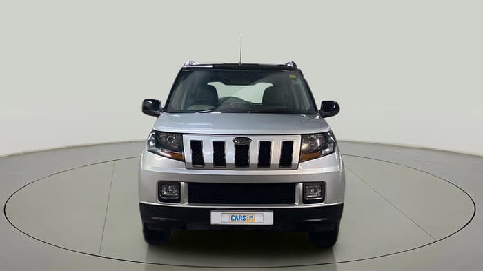 2018 Mahindra TUV300 T10 DUAL TONE, Diesel, Manual, 67,348 km, Front