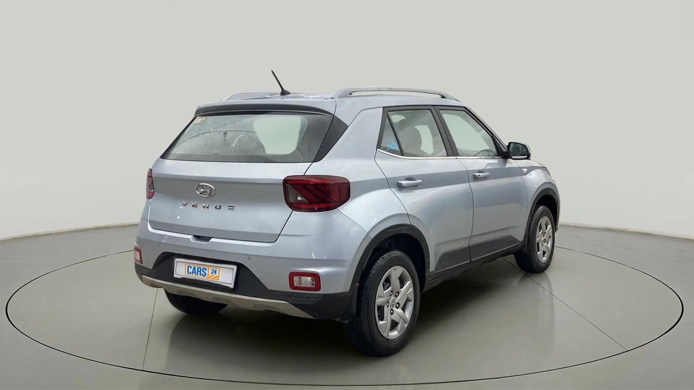 2022 Hyundai VENUE S 1.2, Petrol, Manual, 10,026 km, Right Back Diagonal