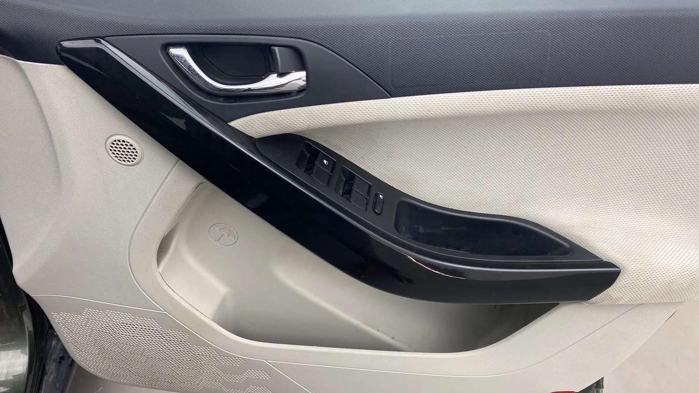 2021 Tata NEXON XZA PLUS (O) DIESEL, Diesel, Automatic, 58,249 km, Driver Side Door Panels Control