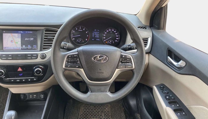 2019 Hyundai Verna 1.6 VTVT SX, Petrol, Manual, 31,414 km, Steering Wheel Close Up