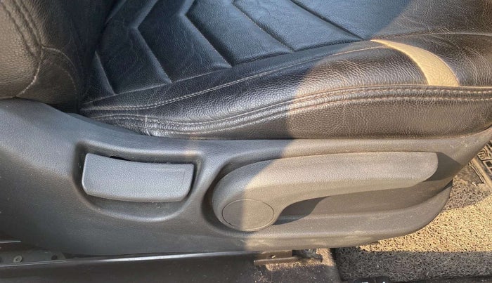 2019 Hyundai Verna 1.6 VTVT SX, Petrol, Manual, 31,414 km, Driver Side Adjustment Panel