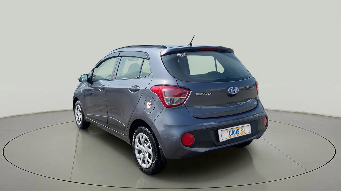 2017 Hyundai Grand i10 SPORTZ (O) 1.2 KAPPA VTVT, Petrol, Manual, 47,301 km, Left Back Diagonal
