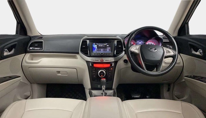 2022 Mahindra XUV300 W8 (O) 1.2 PETROL AMT, Petrol, Automatic, 24,509 km, Dashboard