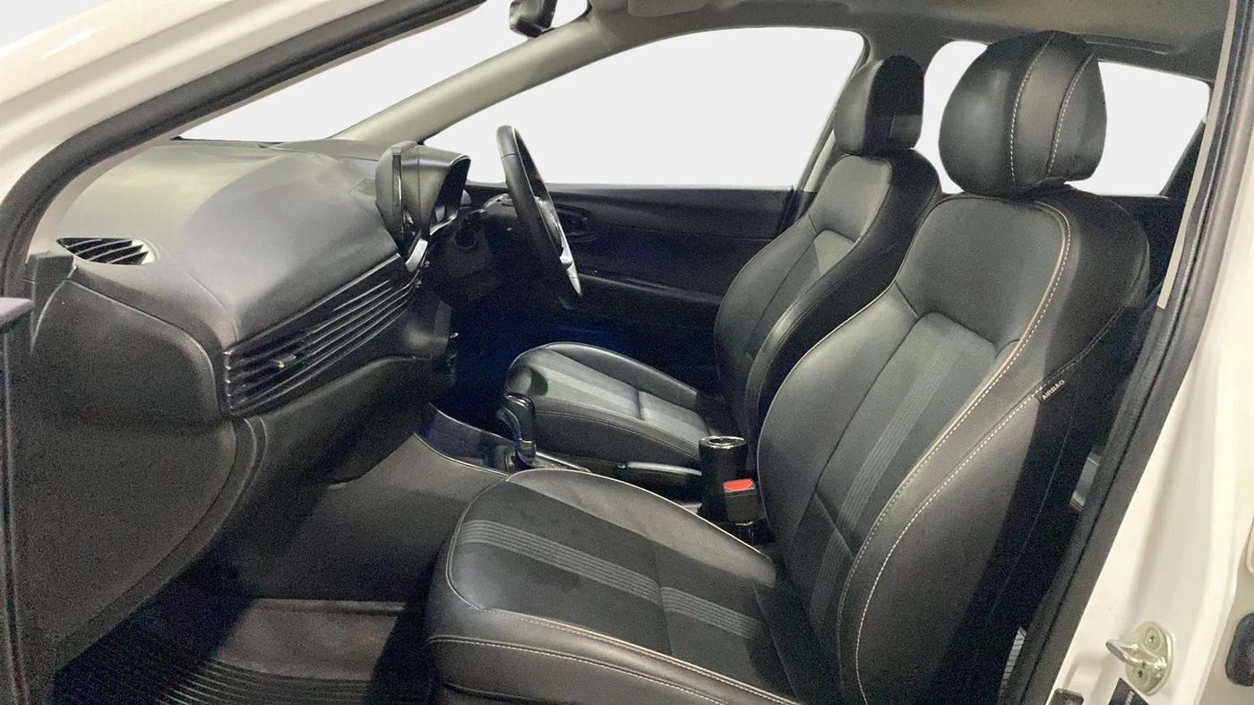 2022 Hyundai NEW I20 ASTA (O) 1.0 TURBO GDI DCT, Petrol, Automatic, 33,662 km, Right Side Front Door Cabin