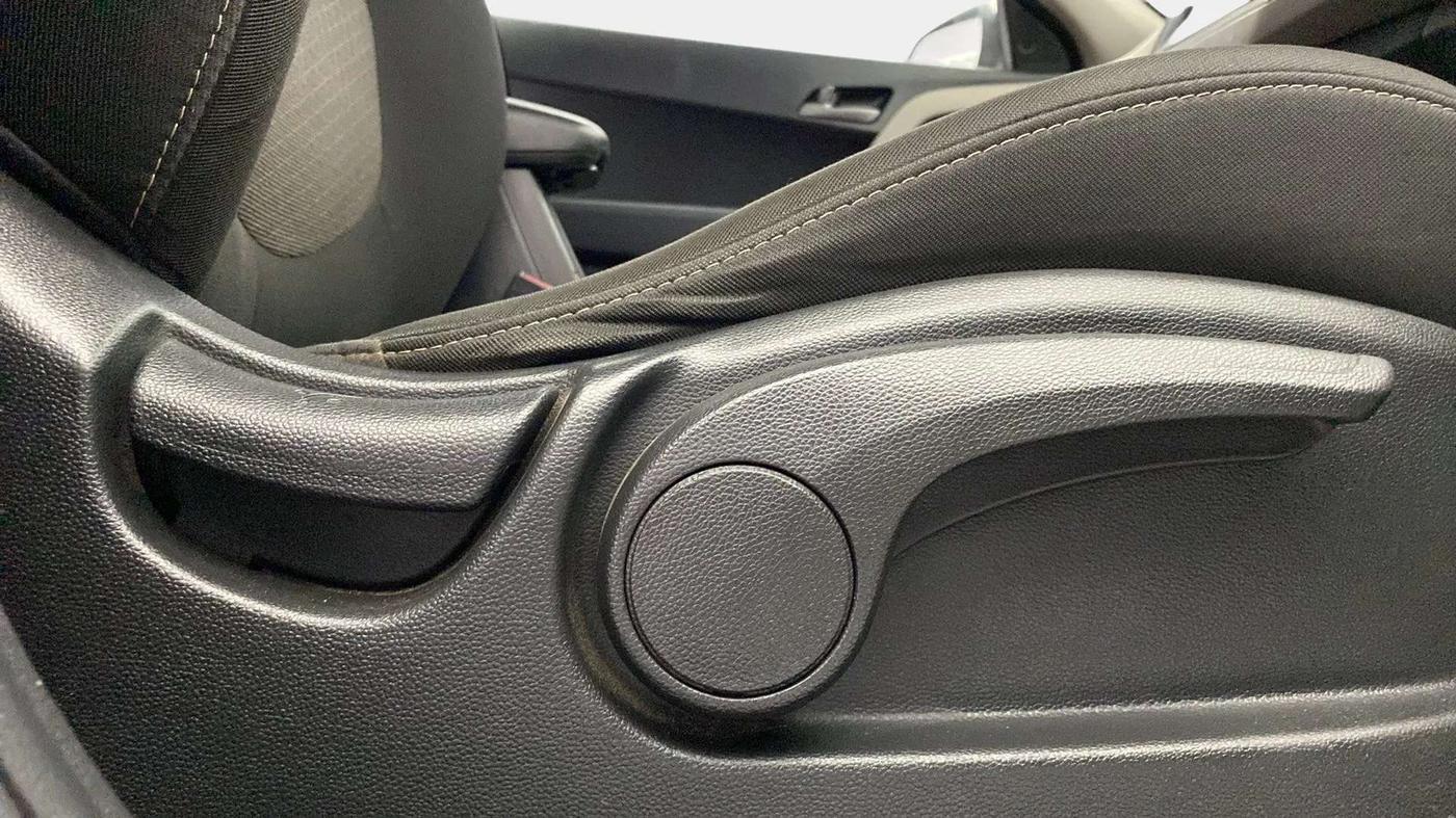 2017 Hyundai Creta SX PLUS AT 1.6 PETROL, Petrol, Automatic, 56,307 km, Driver Side Adjustment Panel