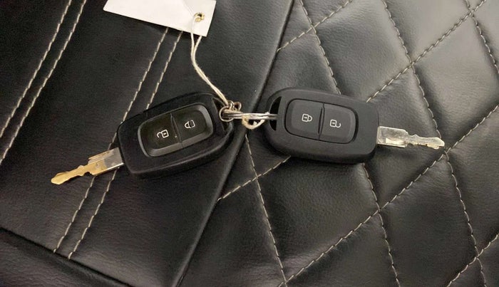 2020 Renault Kwid RXL, Petrol, Manual, 37,540 km, Key Close Up