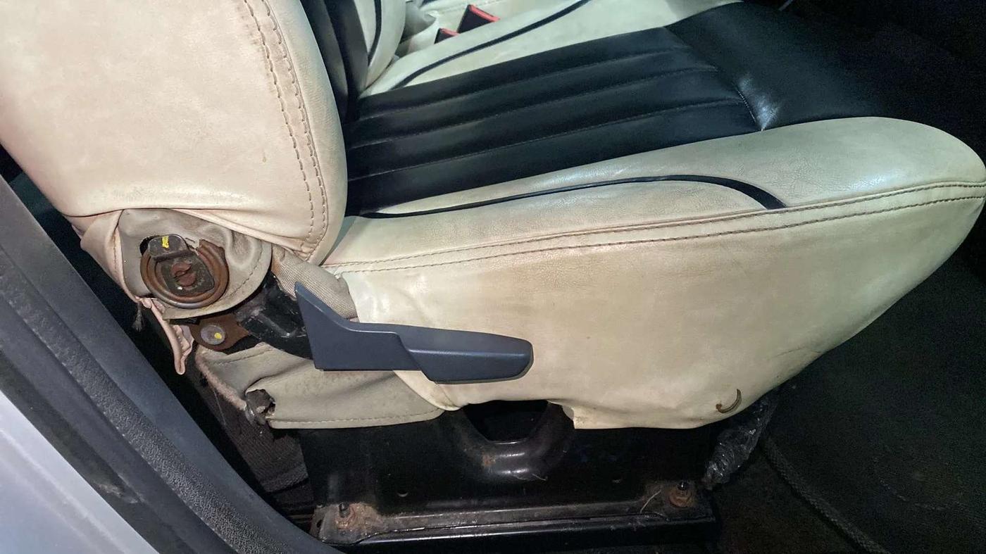 2014 Renault Duster RXL PETROL, Petrol, Manual, 18,717 km, Driver Side Adjustment Panel