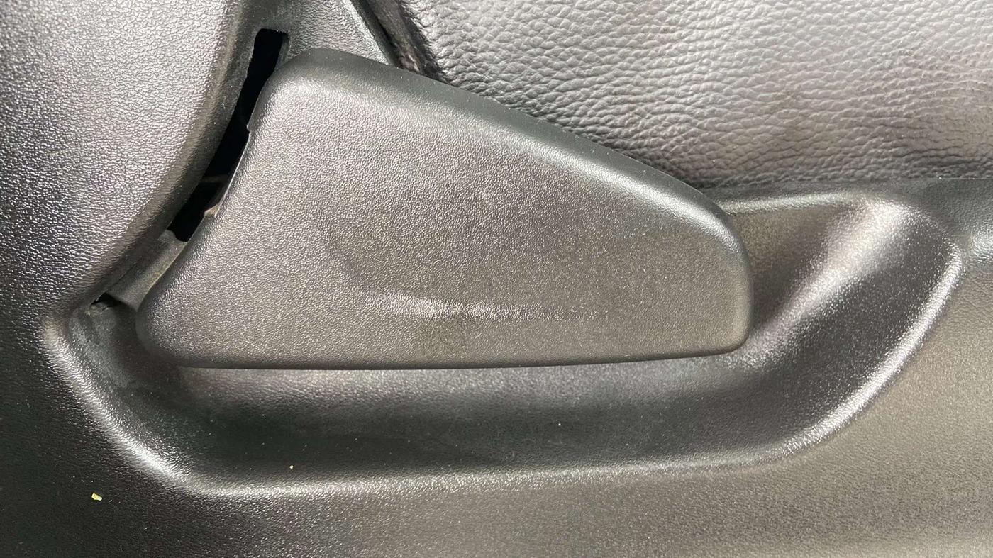 2018 Datsun Redi Go A, Petrol, Manual, 26,429 km, Driver Side Adjustment Panel