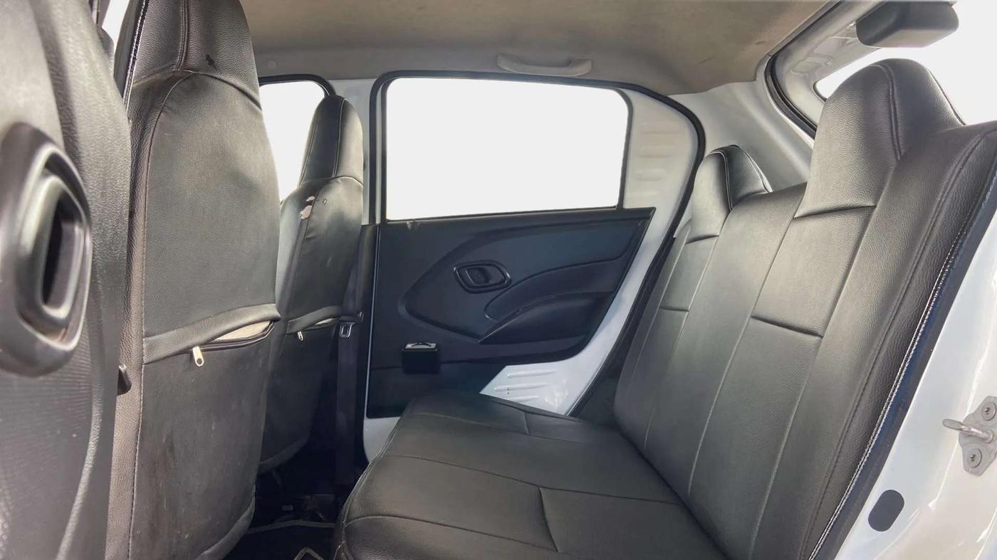 2018 Datsun Redi Go A, Petrol, Manual, 26,429 km, Right Side Rear Door Cabin