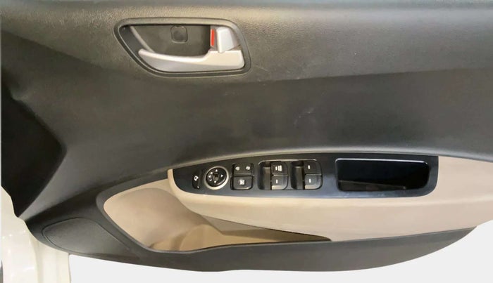 2018 Hyundai Grand i10 SPORTZ 1.2 KAPPA VTVT, Petrol, Manual, 63,697 km, Driver Side Door Panels Control