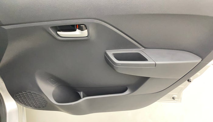 2024 Maruti Alto K10 VXI PLUS, Petrol, Manual, 1,034 km, Driver Side Door Panels Control