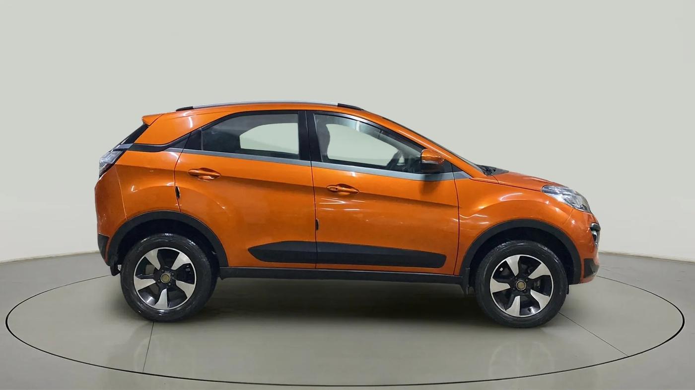 2019 Tata NEXON XZA PLUS DIESEL, Diesel, Automatic, 59,866 km, Right Side View