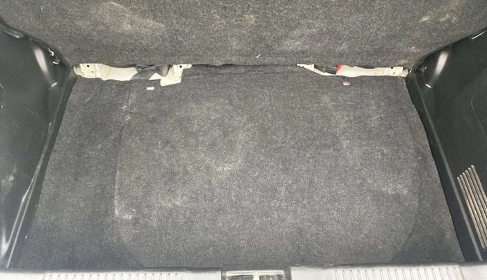 2023 Maruti Swift VXI, Petrol, Manual, 28,400 km, Boot Inside